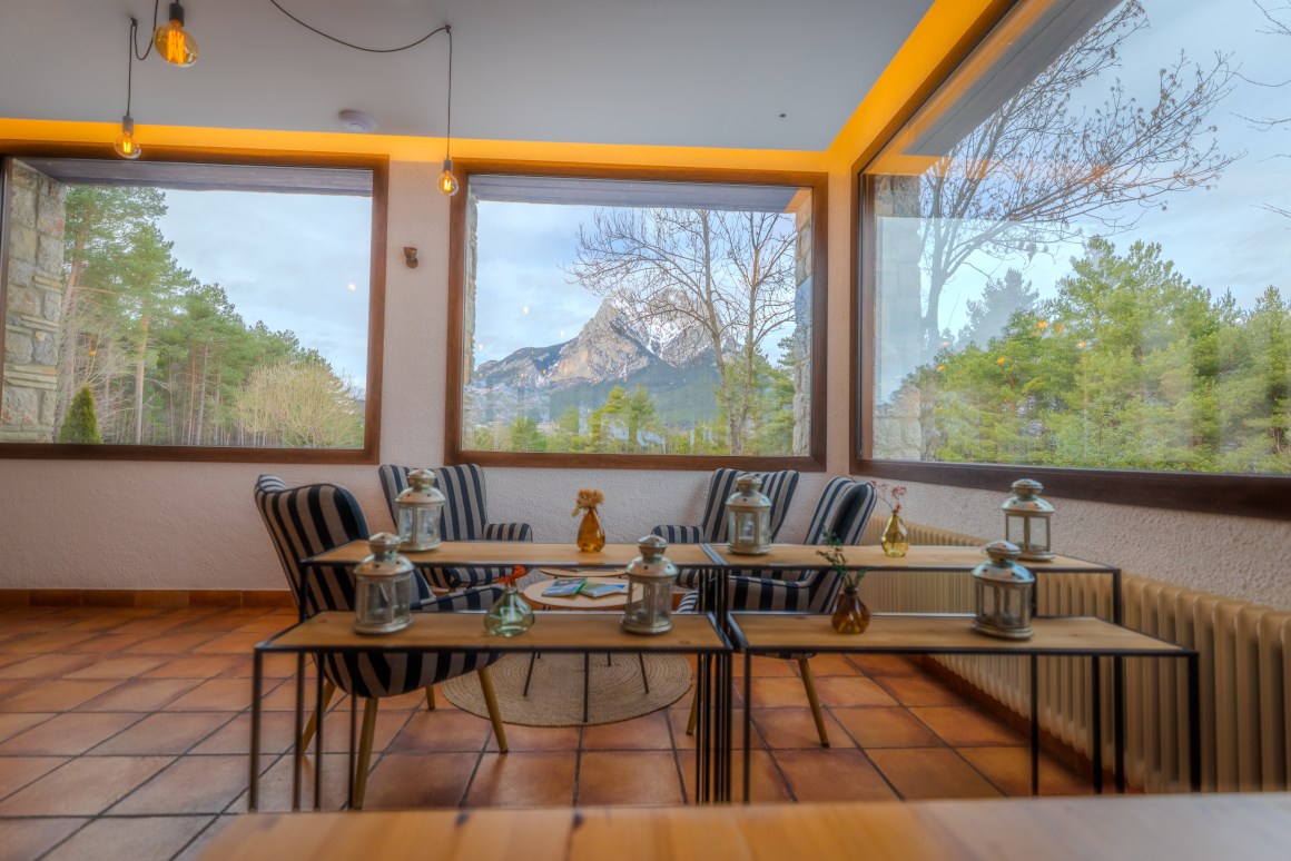 Restaurant08A